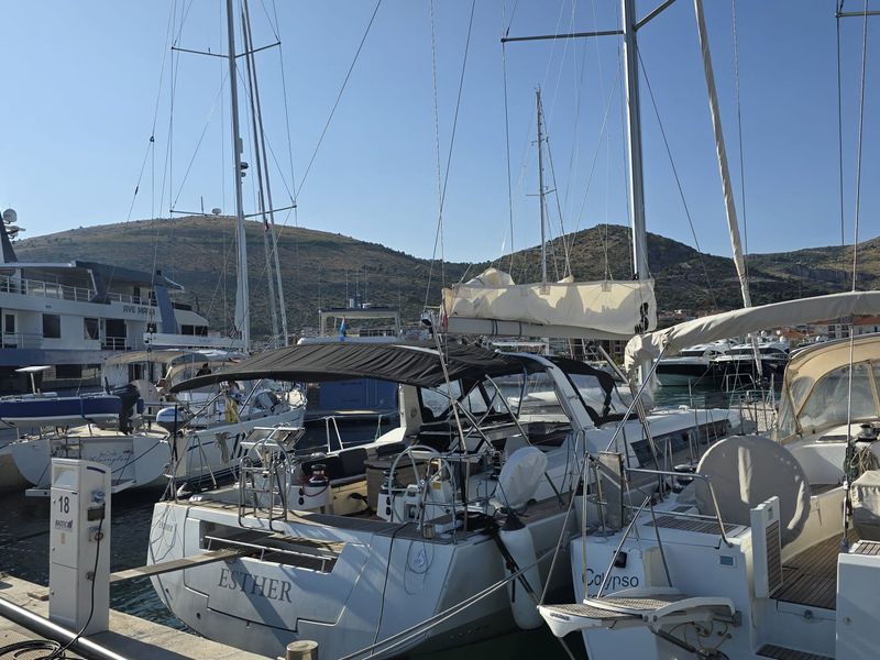 Photo of undefined, image 1 of 21