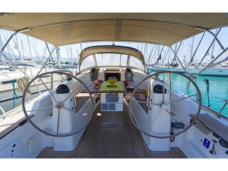 Photo of undefined, image 1 of 4