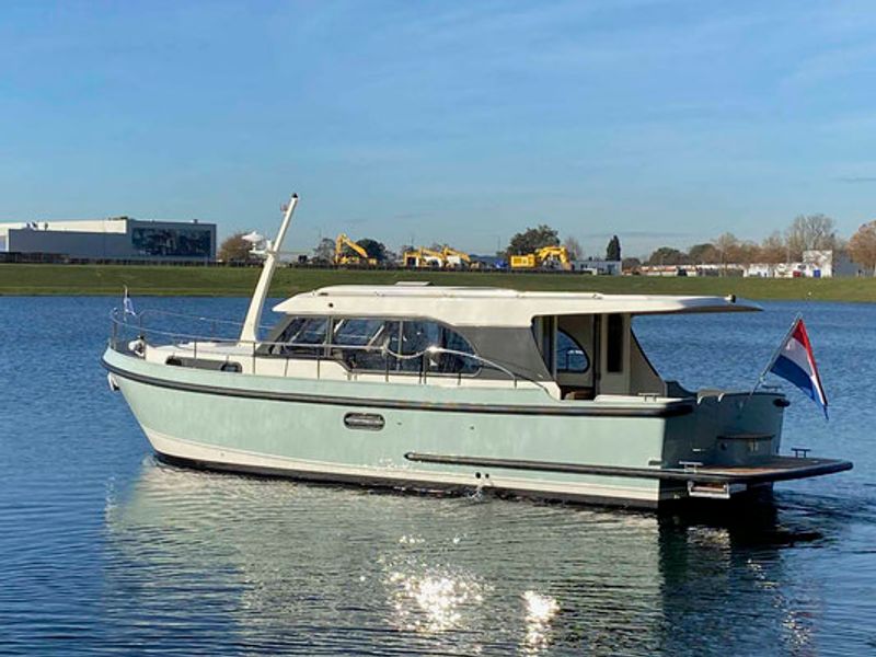 Boat image