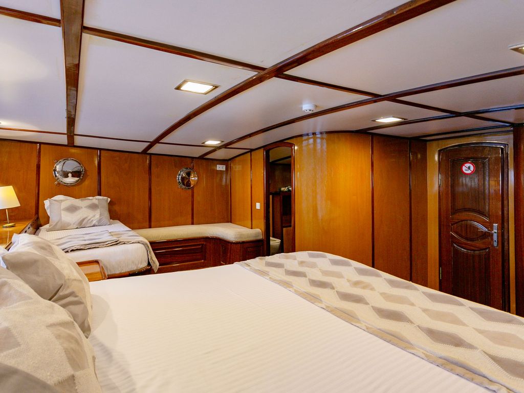 Boat picture 37