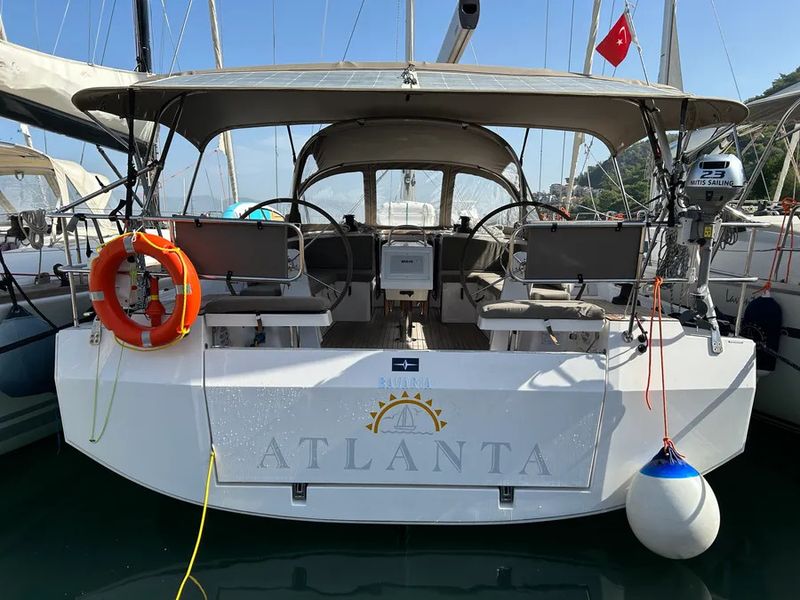 Photo of undefined, image 1 of 30