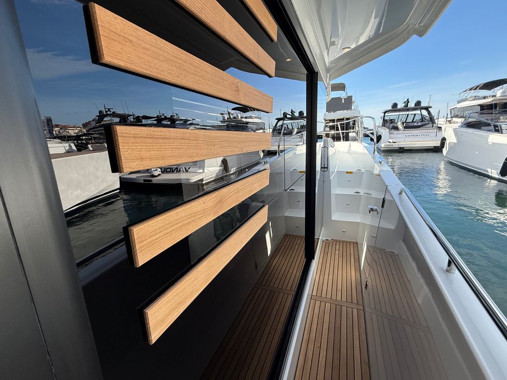 Boat picture 9
