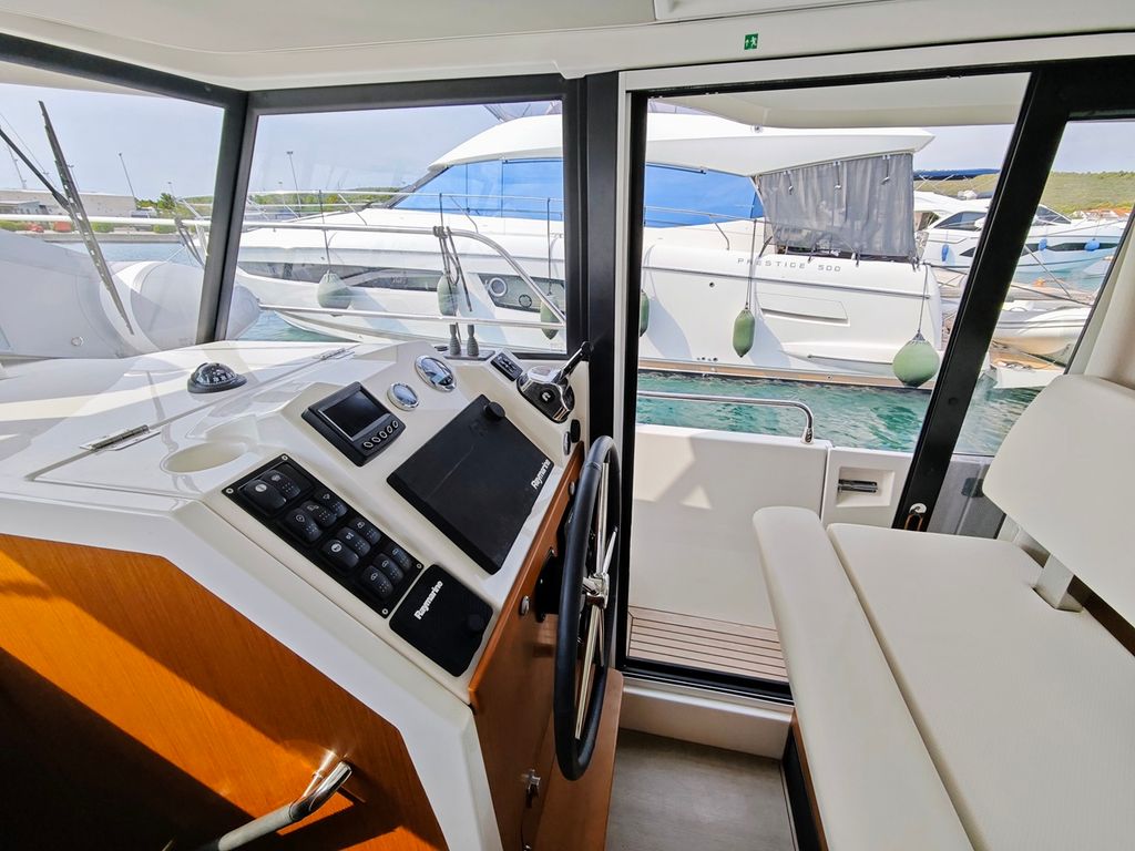 Boat picture 16