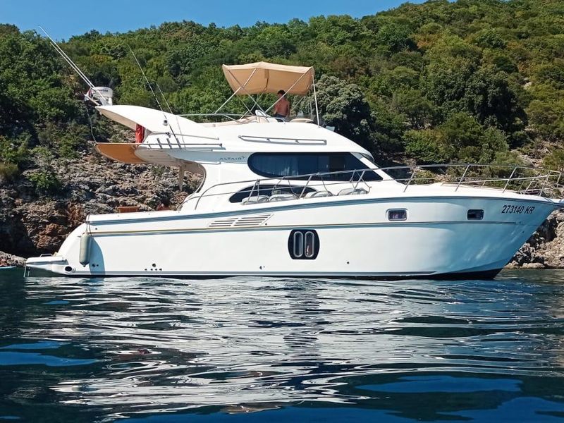 Boat image