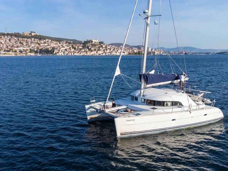 Photo of undefined, image 1 of 18