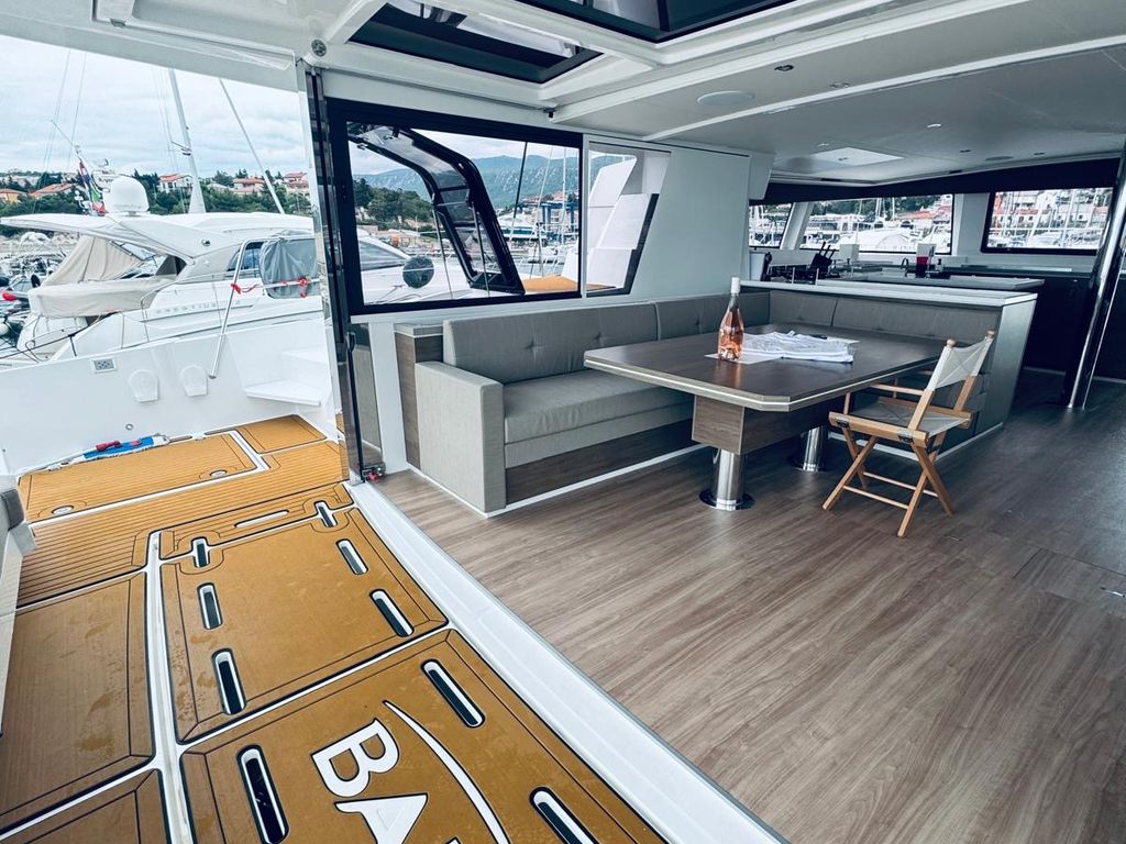 Boat picture 12