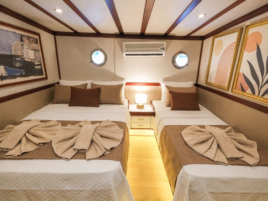 Boat picture 16