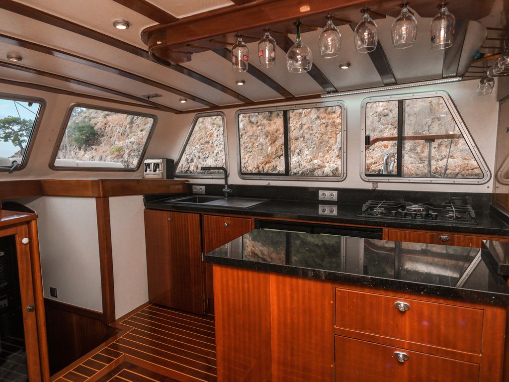 Boat picture 11