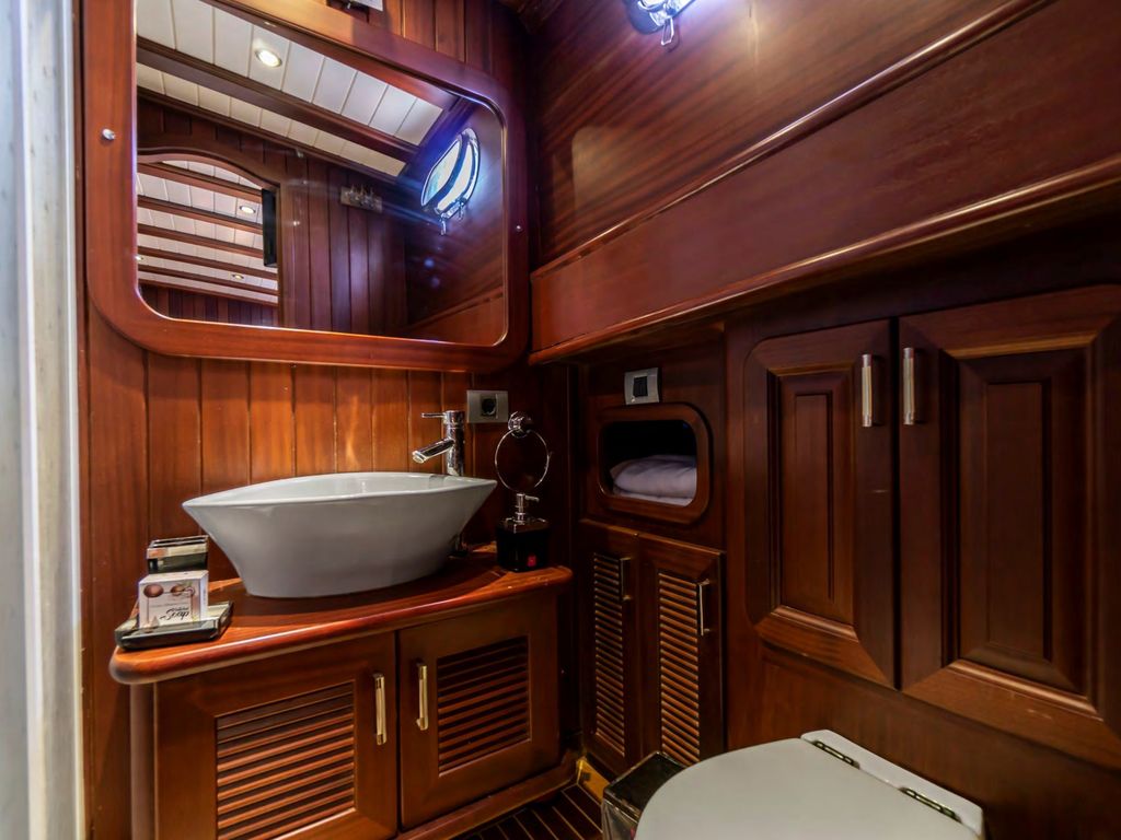 Boat picture 13