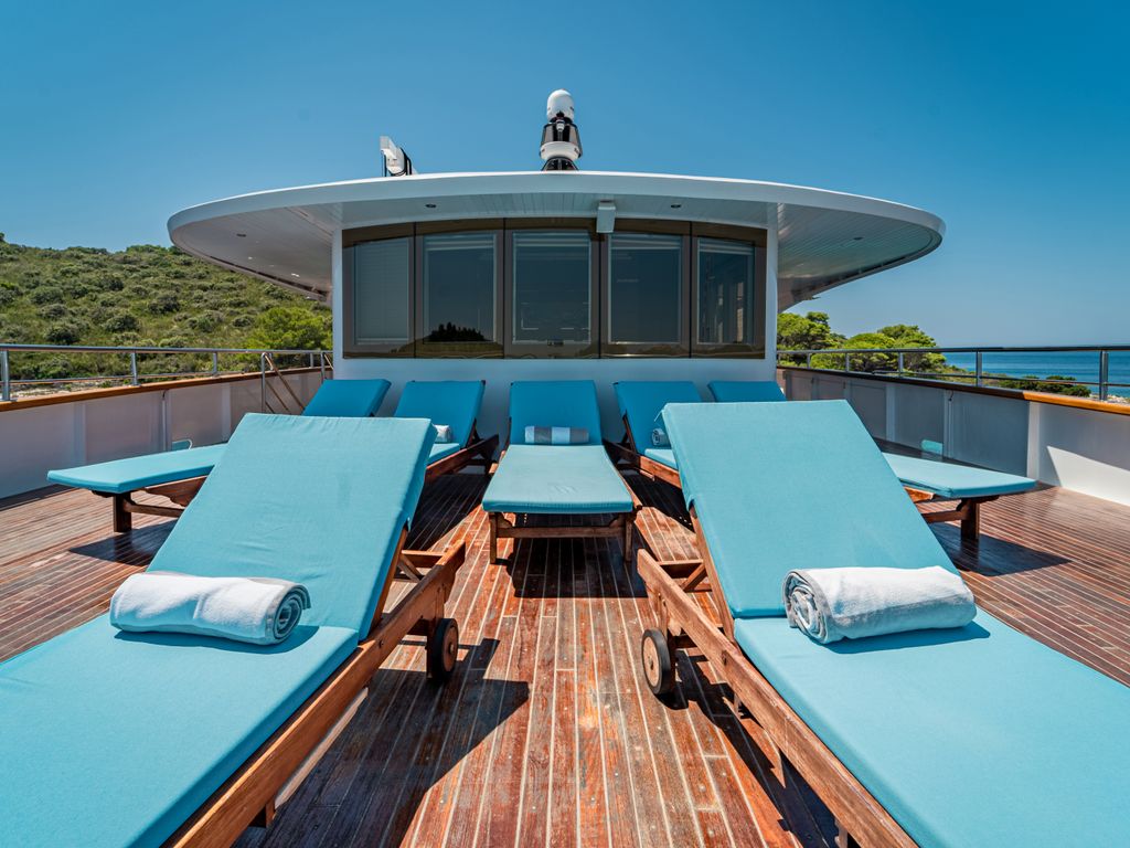 Boat picture 9