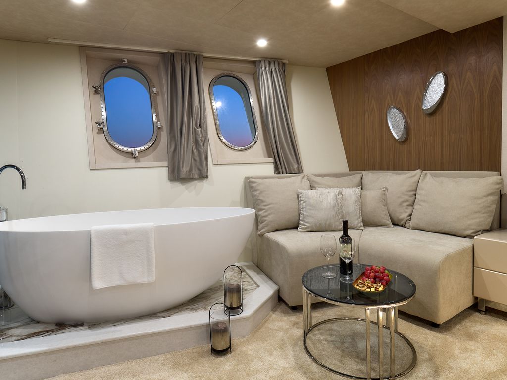 Boat picture 16