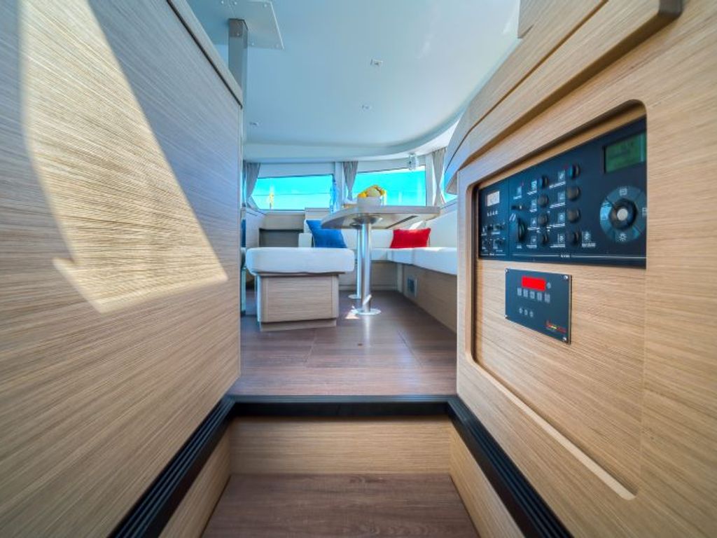 Boat picture 17