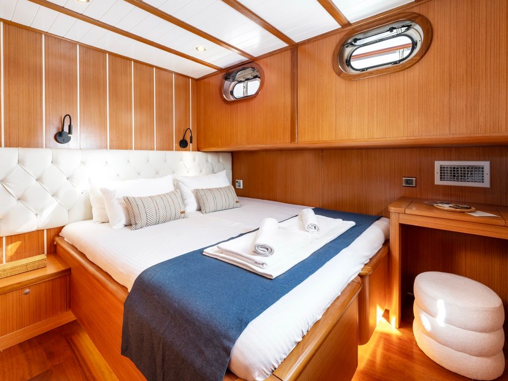 Boat picture 9