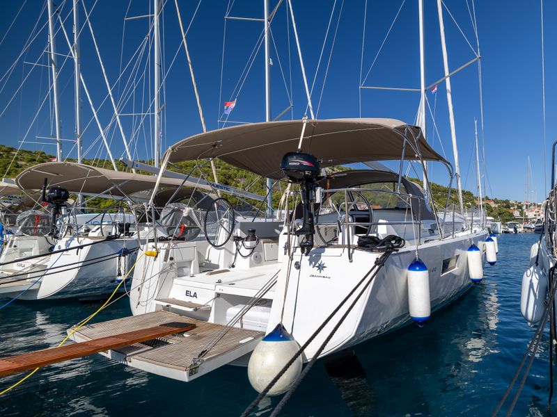 Photo of undefined, image 1 of 8