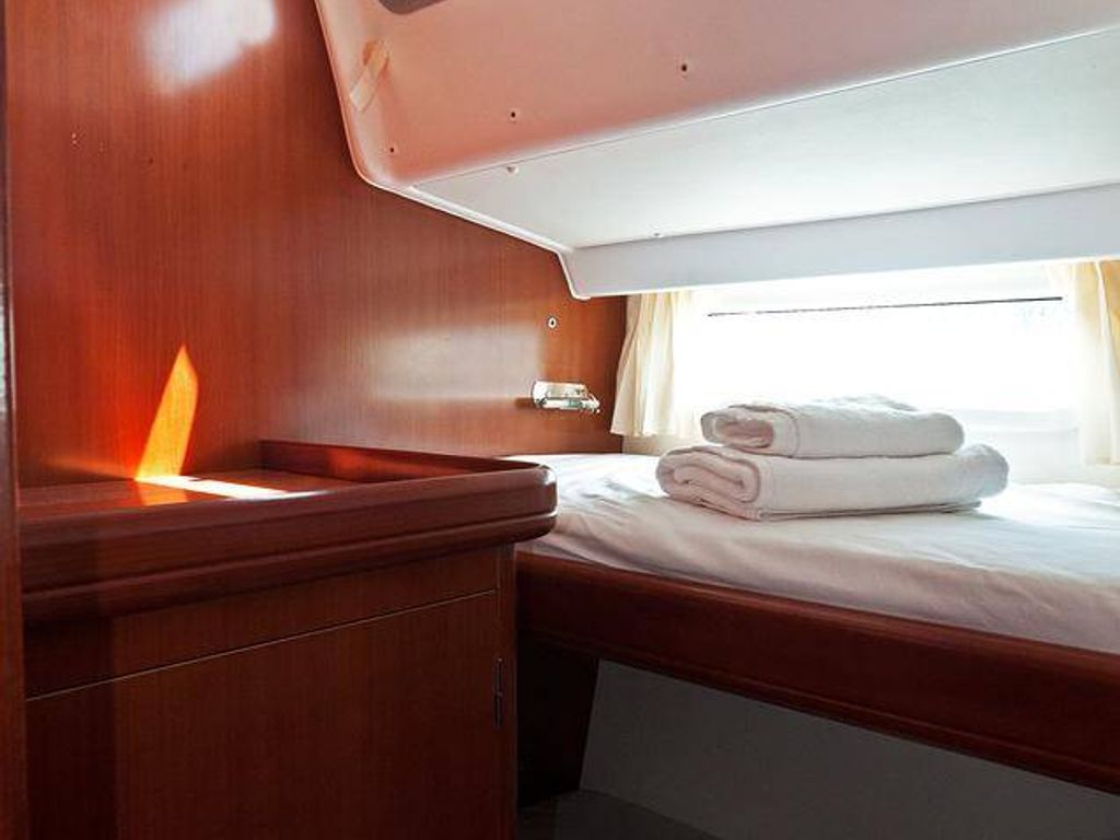 Boat picture 9