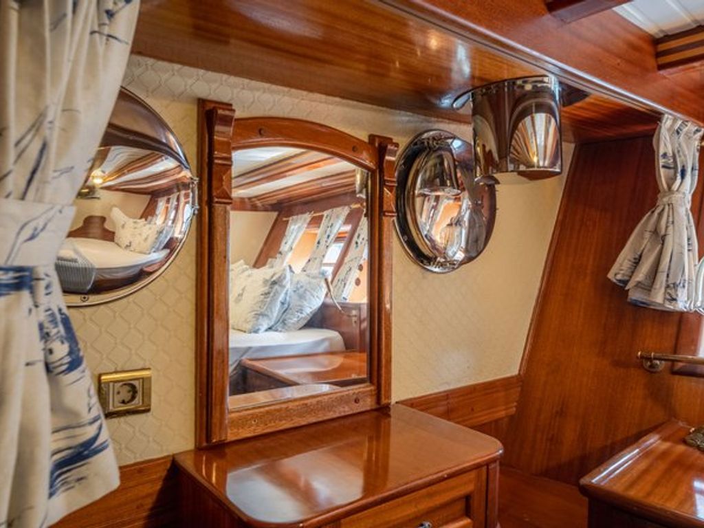 Boat picture 23