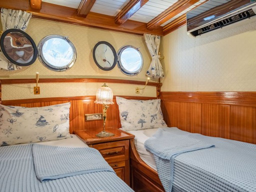 Boat picture 32