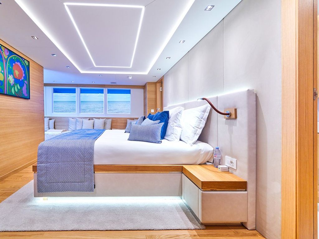 Boat picture 17