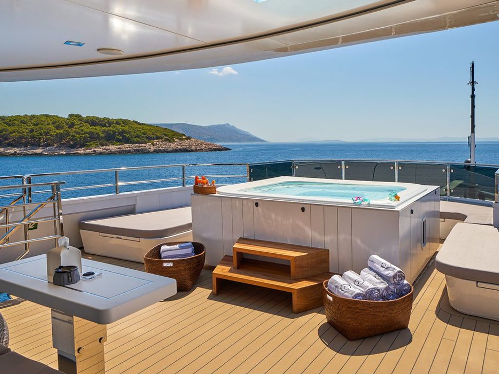 Boat picture 9