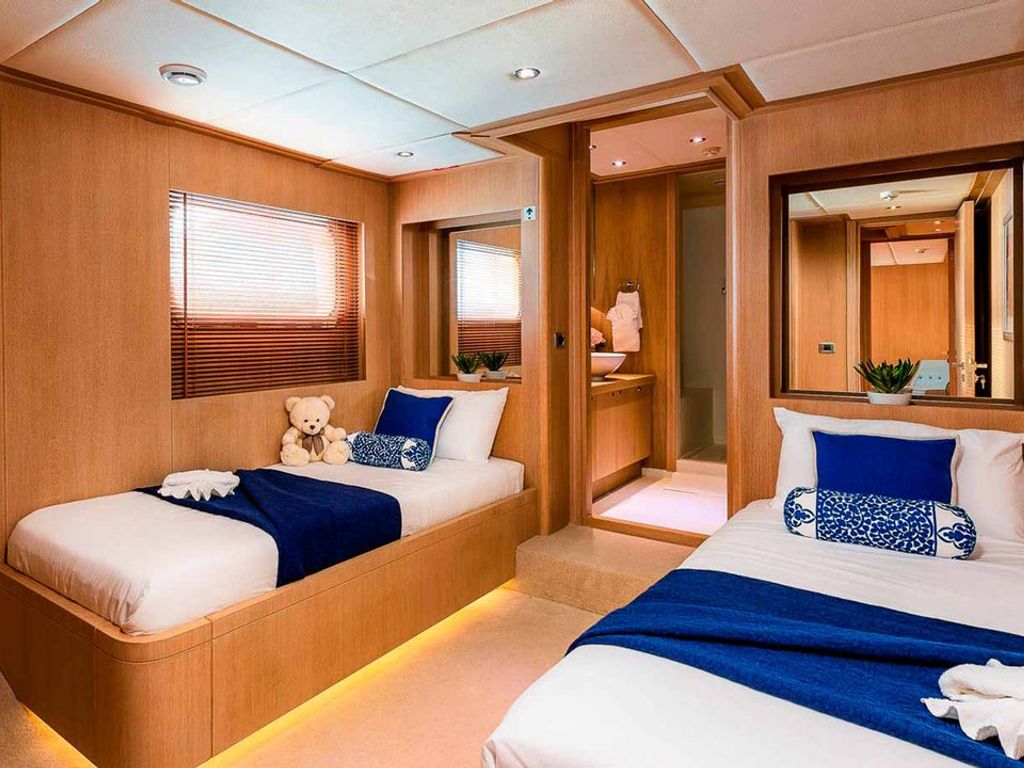 Boat picture 26