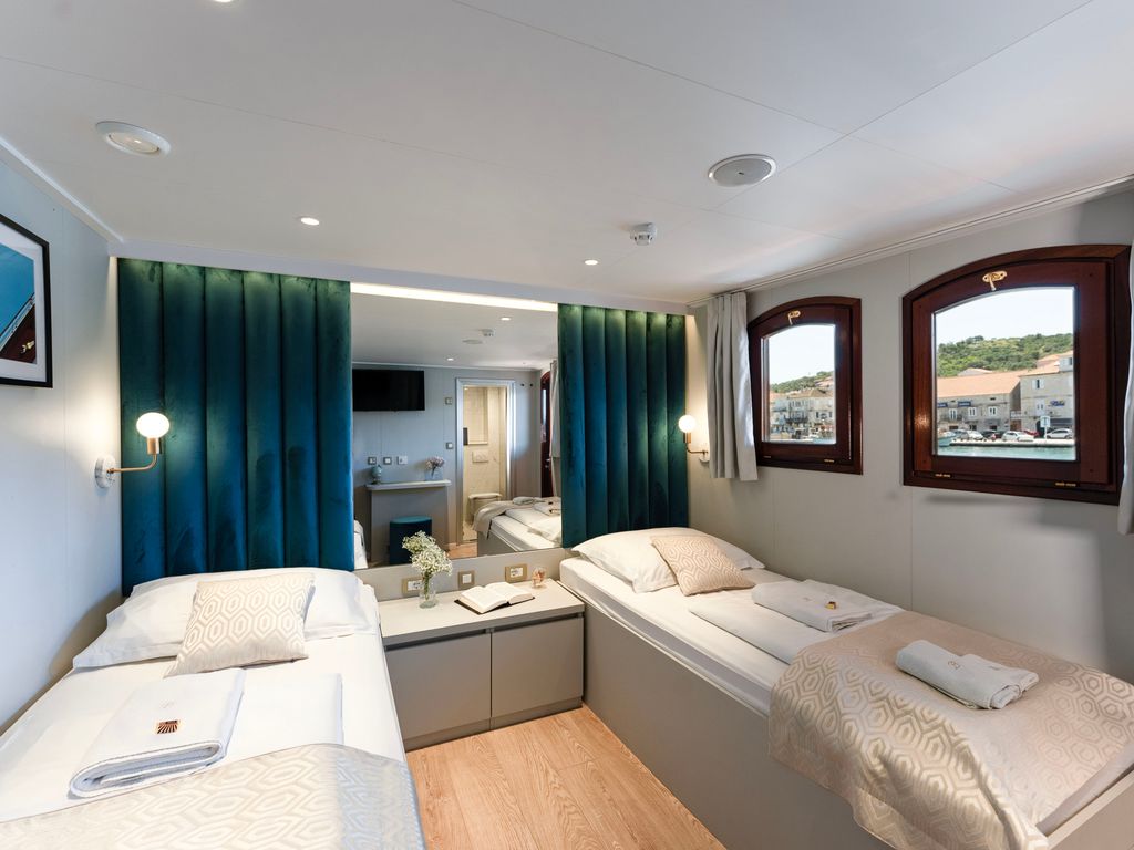 Boat picture 5