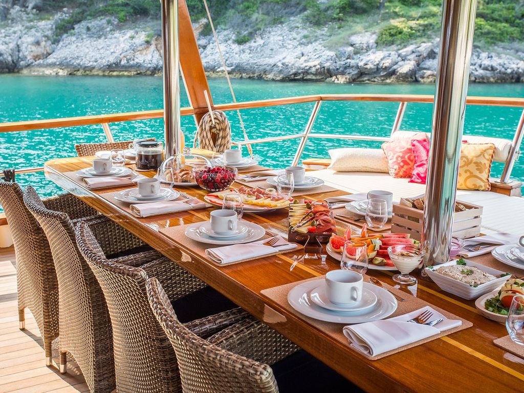 Boat picture 17