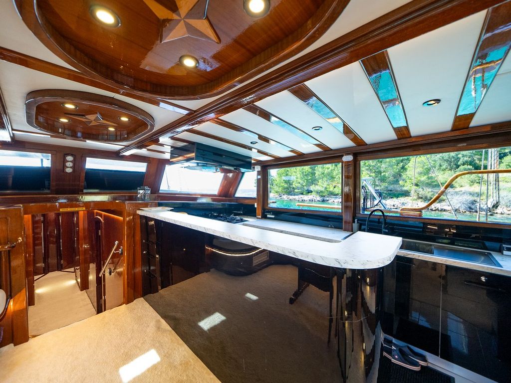 Boat picture 16