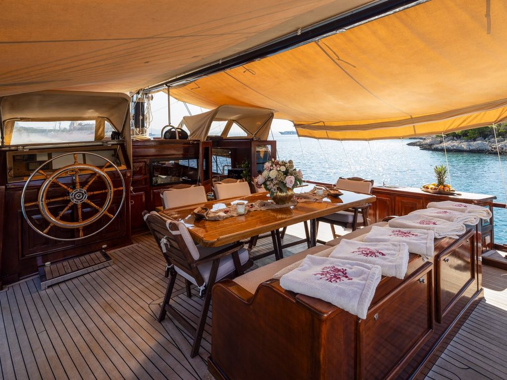Boat picture 17