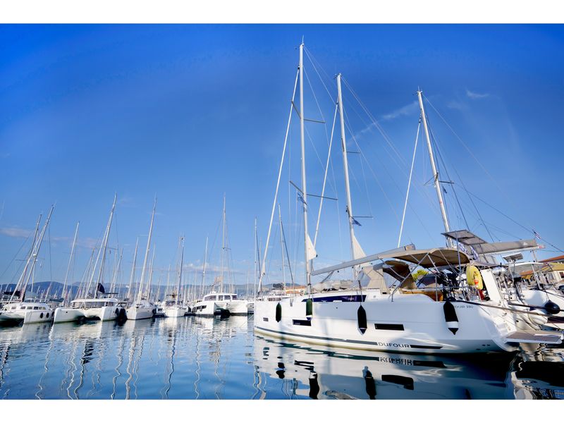 Photo of undefined, image 1 of 22