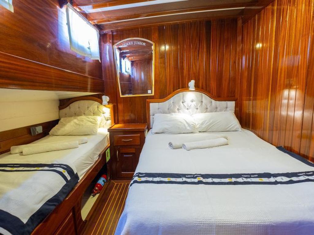 Boat picture 37