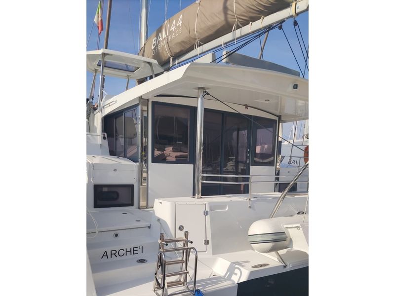 Photo of undefined, image 1 of 90