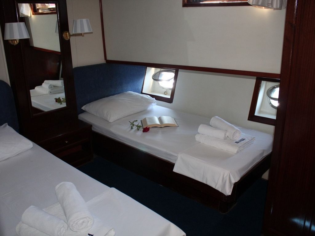 Boat picture 28