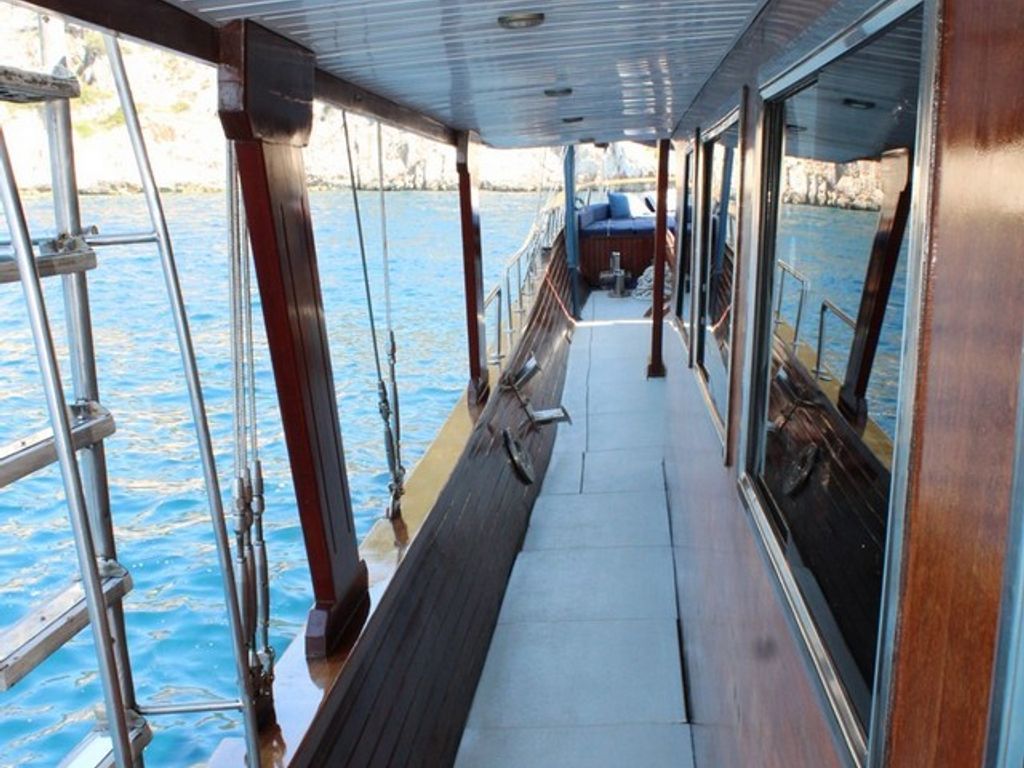 Boat picture 9
