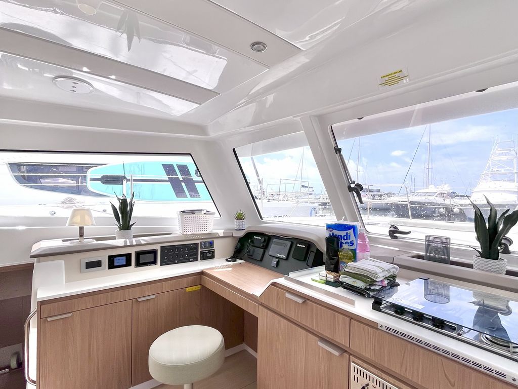 Boat picture 9