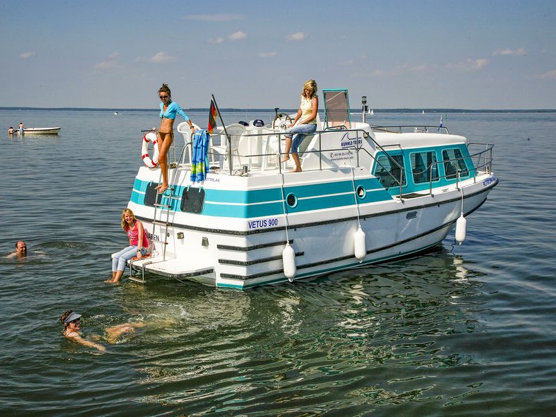 Photo of undefined, image 1 of 13