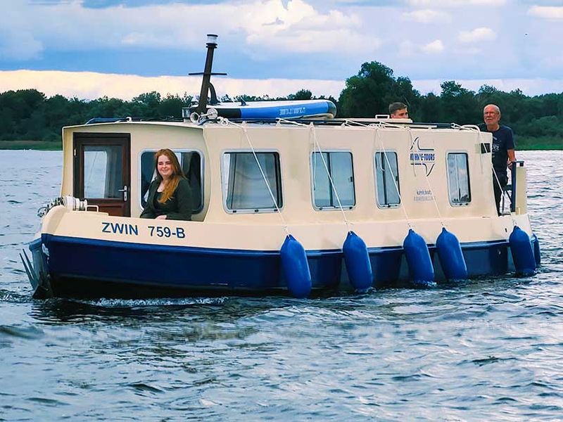 Boat image