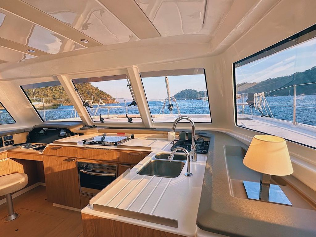 Boat picture 9