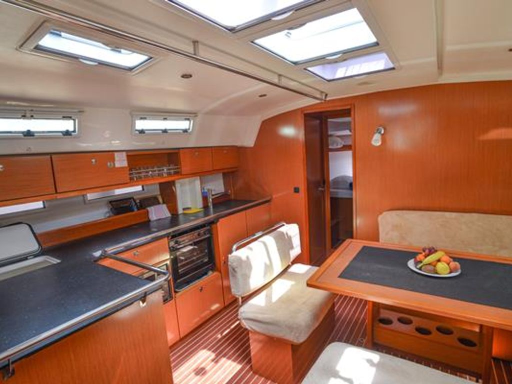 Boat picture 9