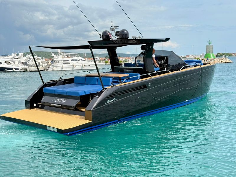 Photo of undefined, image 1 of 17