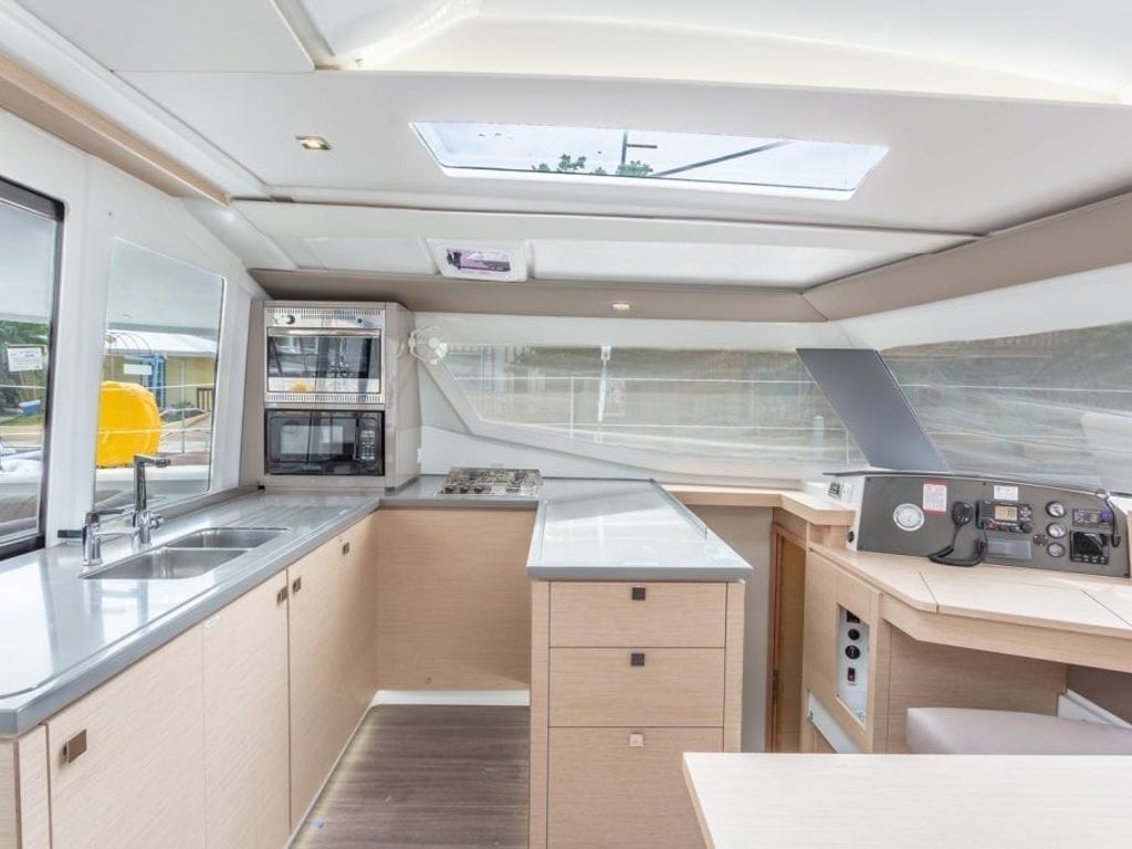 Boat picture 13