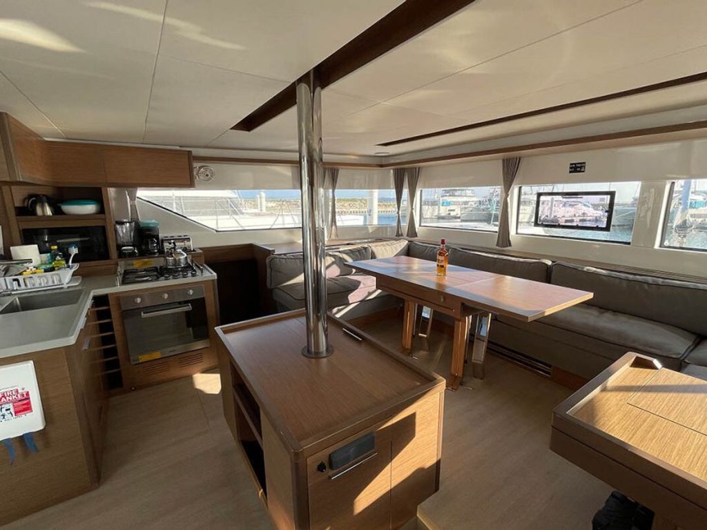 Boat picture 16