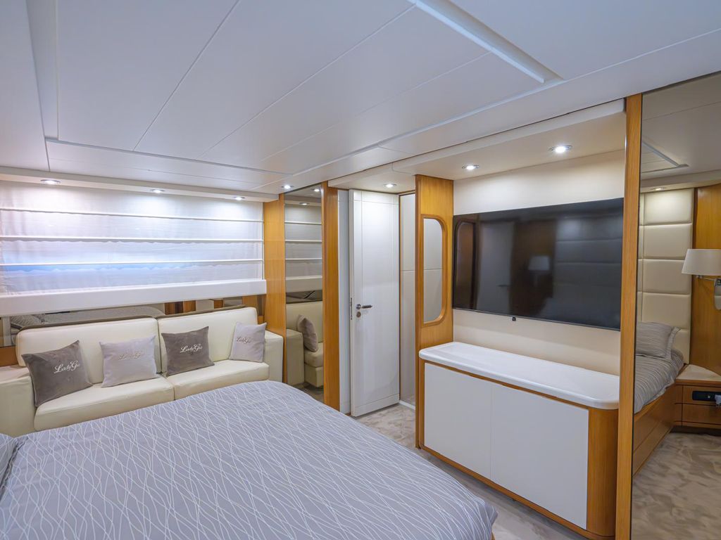 Boat picture 9