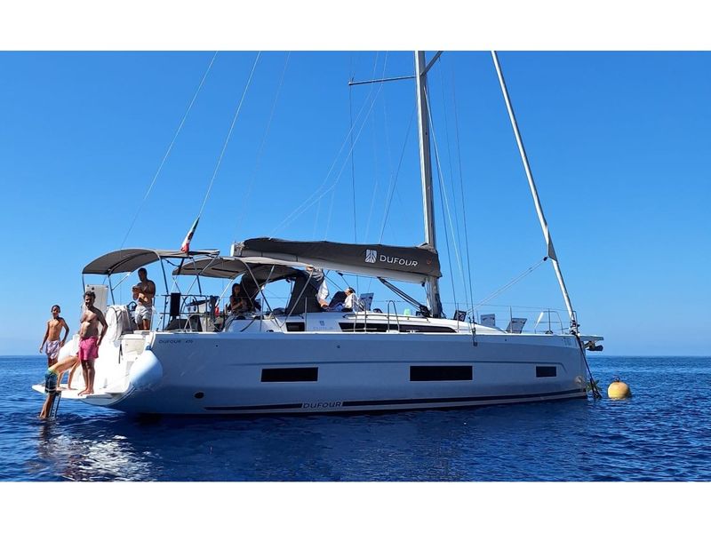 Photo of undefined, image 1 of 17