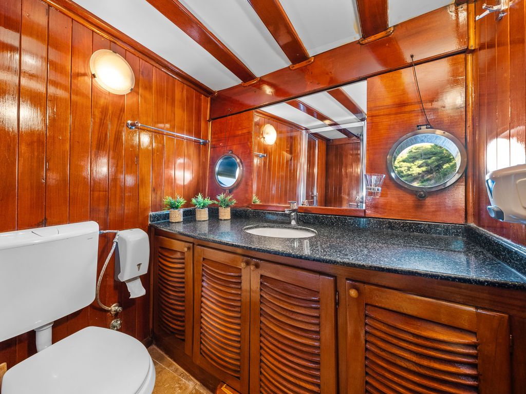 Boat picture 19