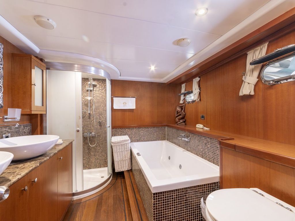 Boat picture 19