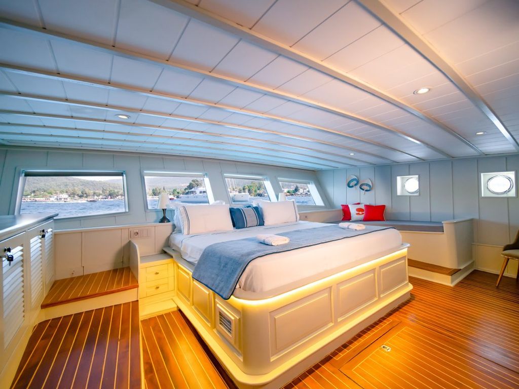 Boat picture 14