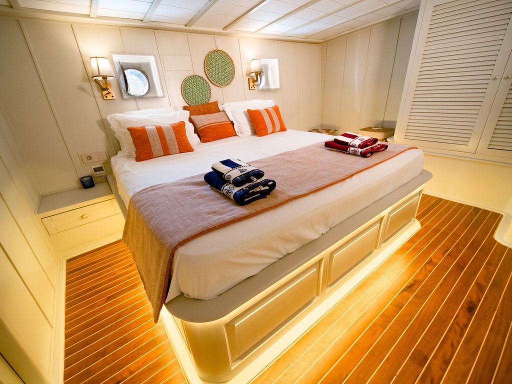 Boat picture 16