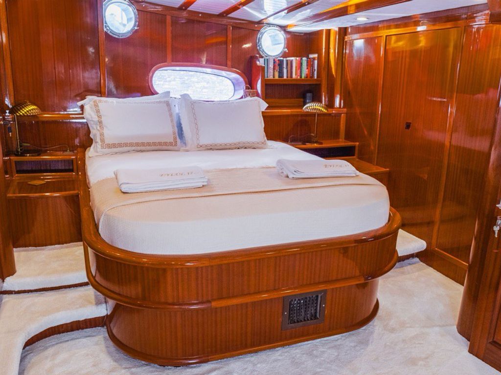 Boat picture 13