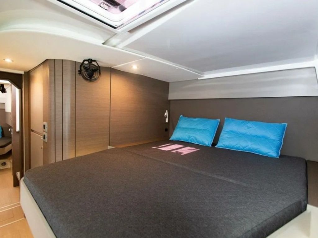 Boat picture 9