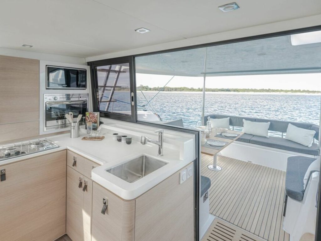 Boat picture 9